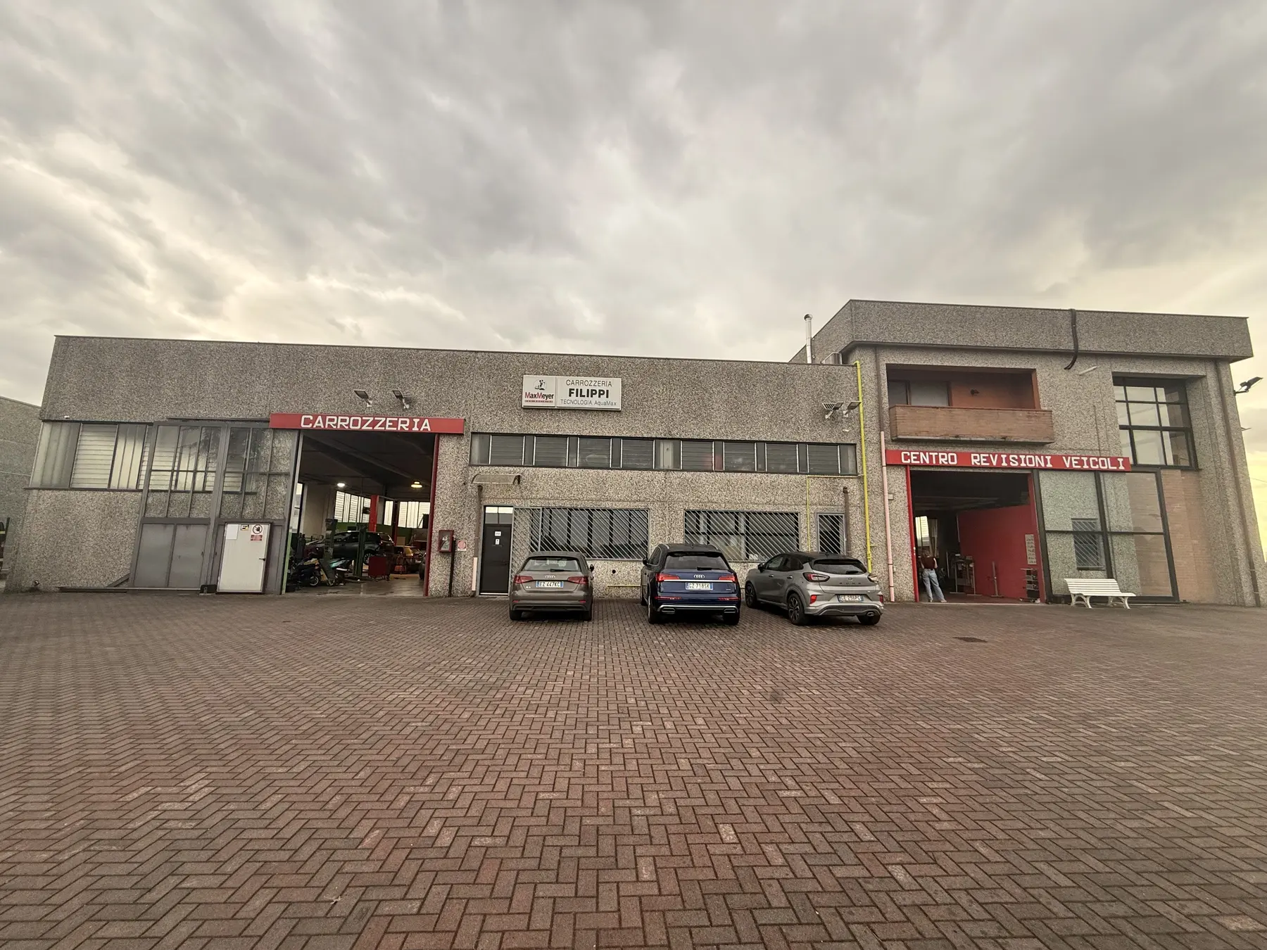Ingresso della Carrozzeria Filippi a Colorno